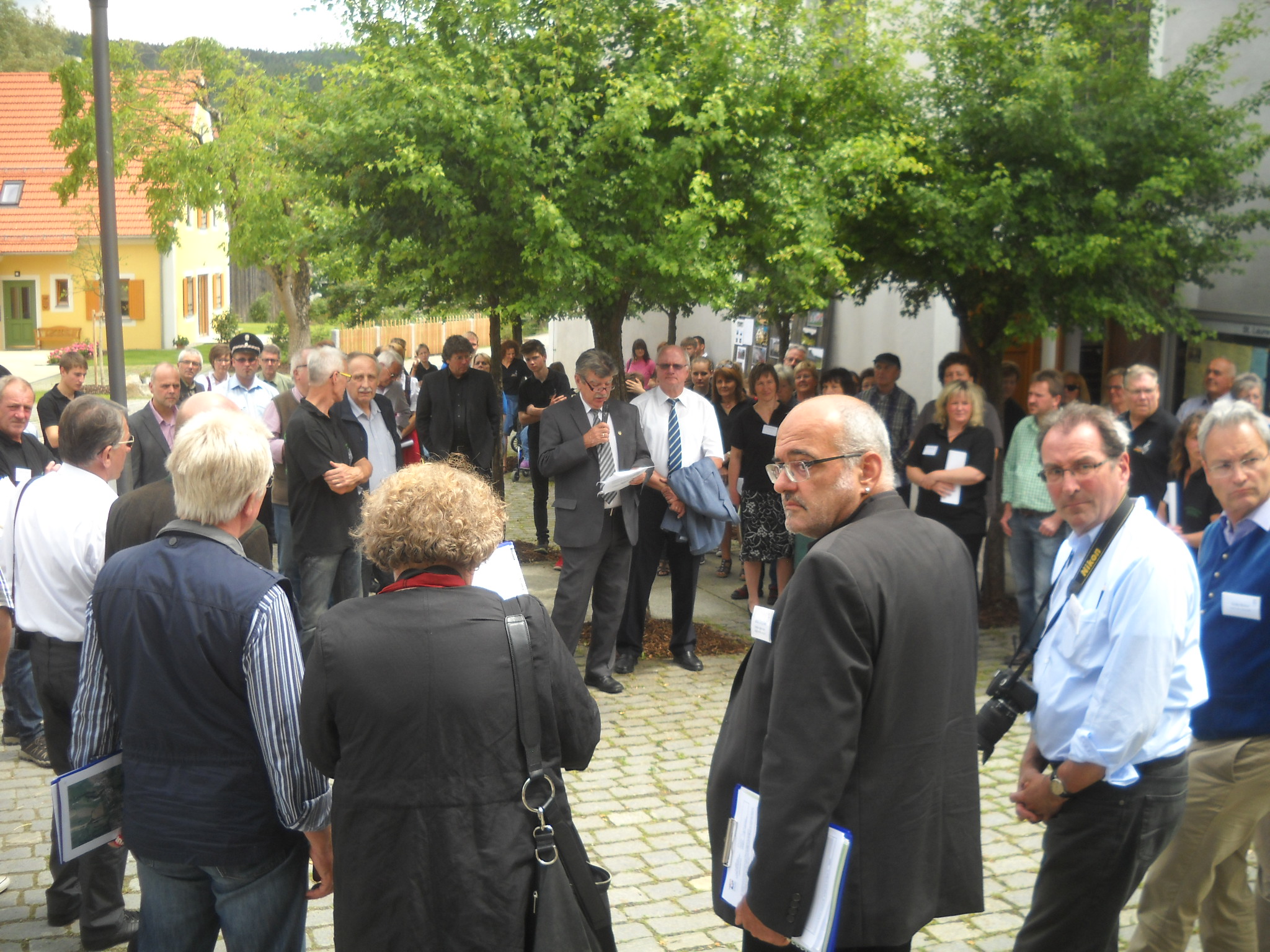 Besuch der Landeskommission an der Kirche